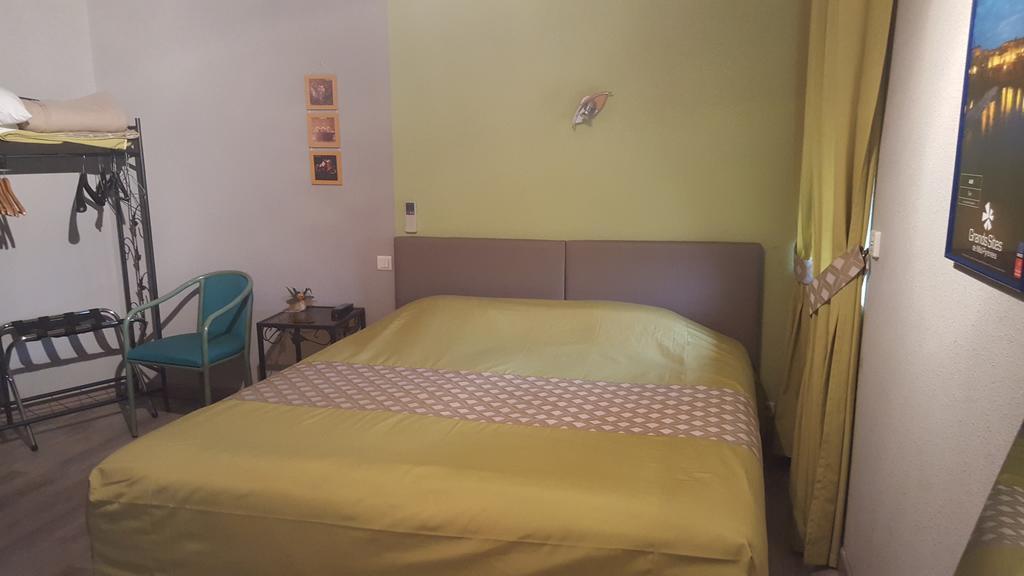 Hotel Le Gambetta Carmaux Eksteriør billede
