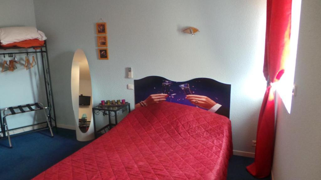 Hotel Le Gambetta Carmaux Eksteriør billede