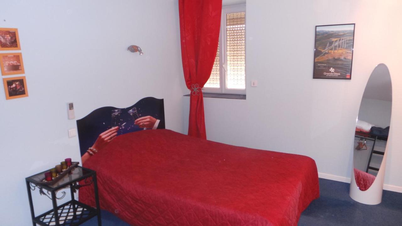 Hotel Le Gambetta Carmaux Værelse billede